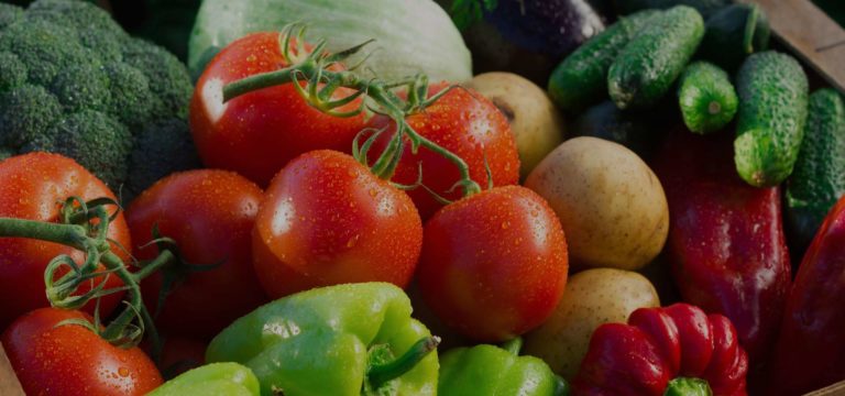 Maintaining a Healthy Diet: 6 Crucial Nutrients and Food Sources for Elderly Adults