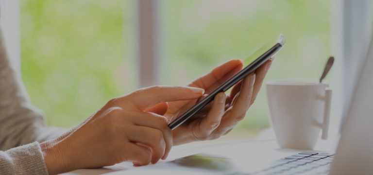 How Texts and Emails Cause Communication Issues for Caregivers