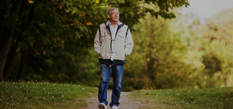 Benefits of Using the Trax Tracker for Aging Adults